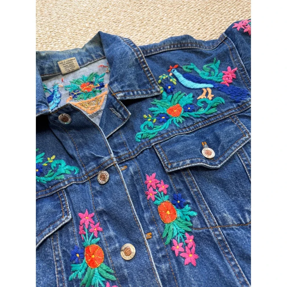 Vintage Embroidered Denim Jacket festival Peacock‎ Floral Boho Trucker hippie M